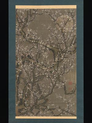 White plum blossoms and the moon